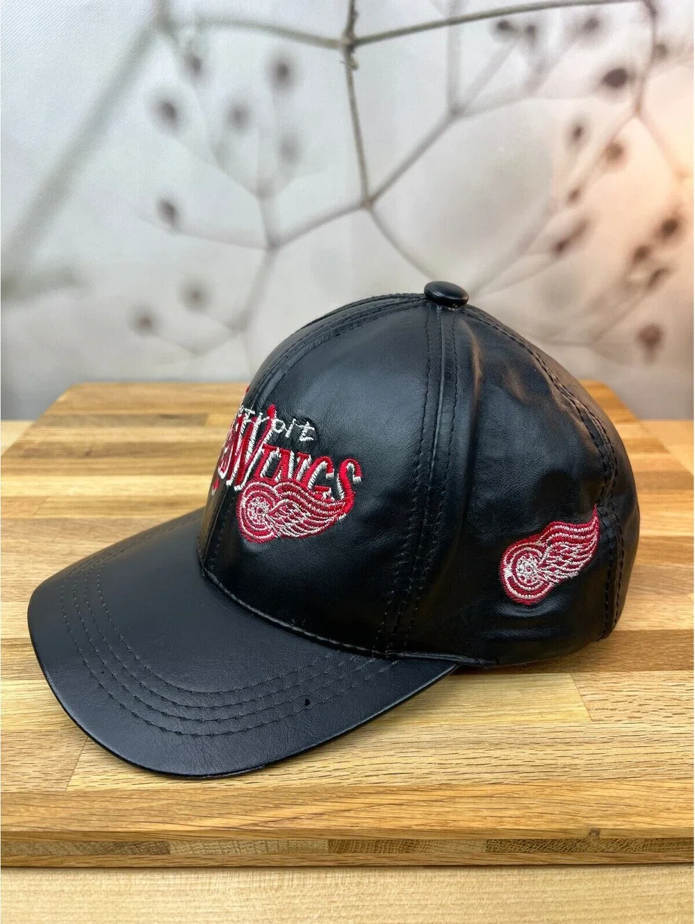 Vintage Detroit Red Wing black Leather Embroidered